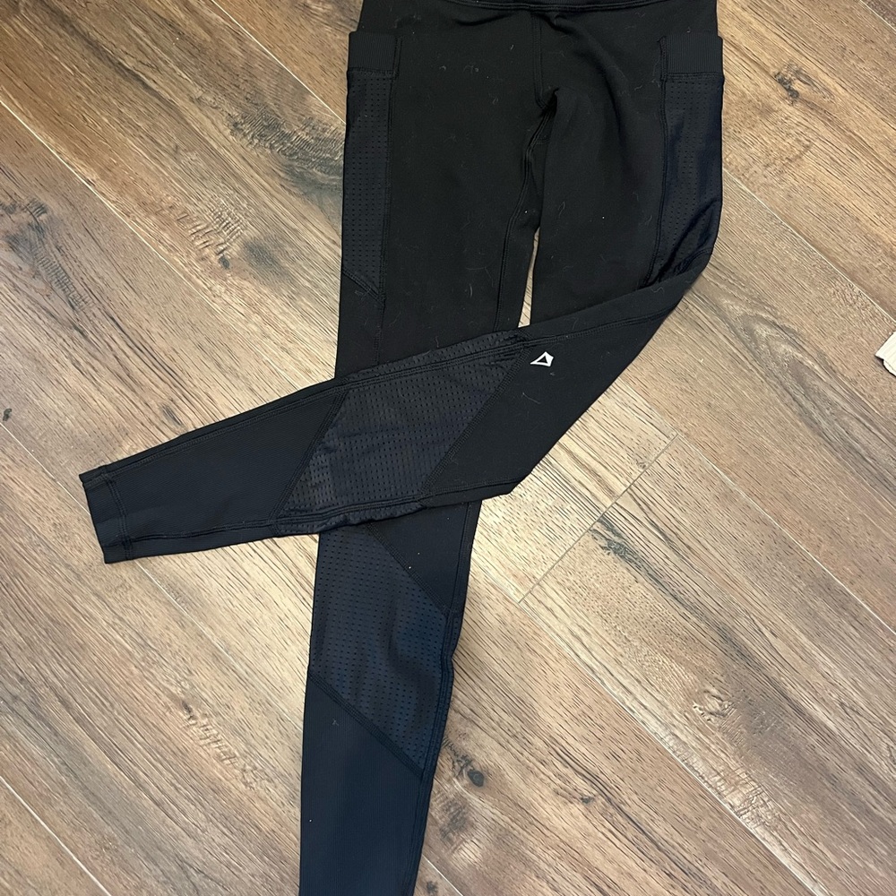 Ivivva size 10 black leggings with mesh detail